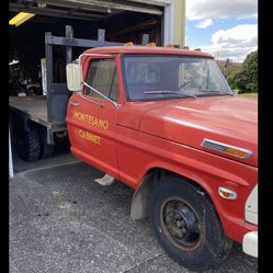 CLASSIC 1968 FORD  2 TON F- 150 FLATBED DULY 