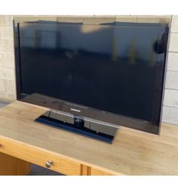 40” Samsung Television with Remote
