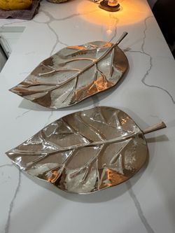 $25 Set of two decorative leave plates (21in & 25in)