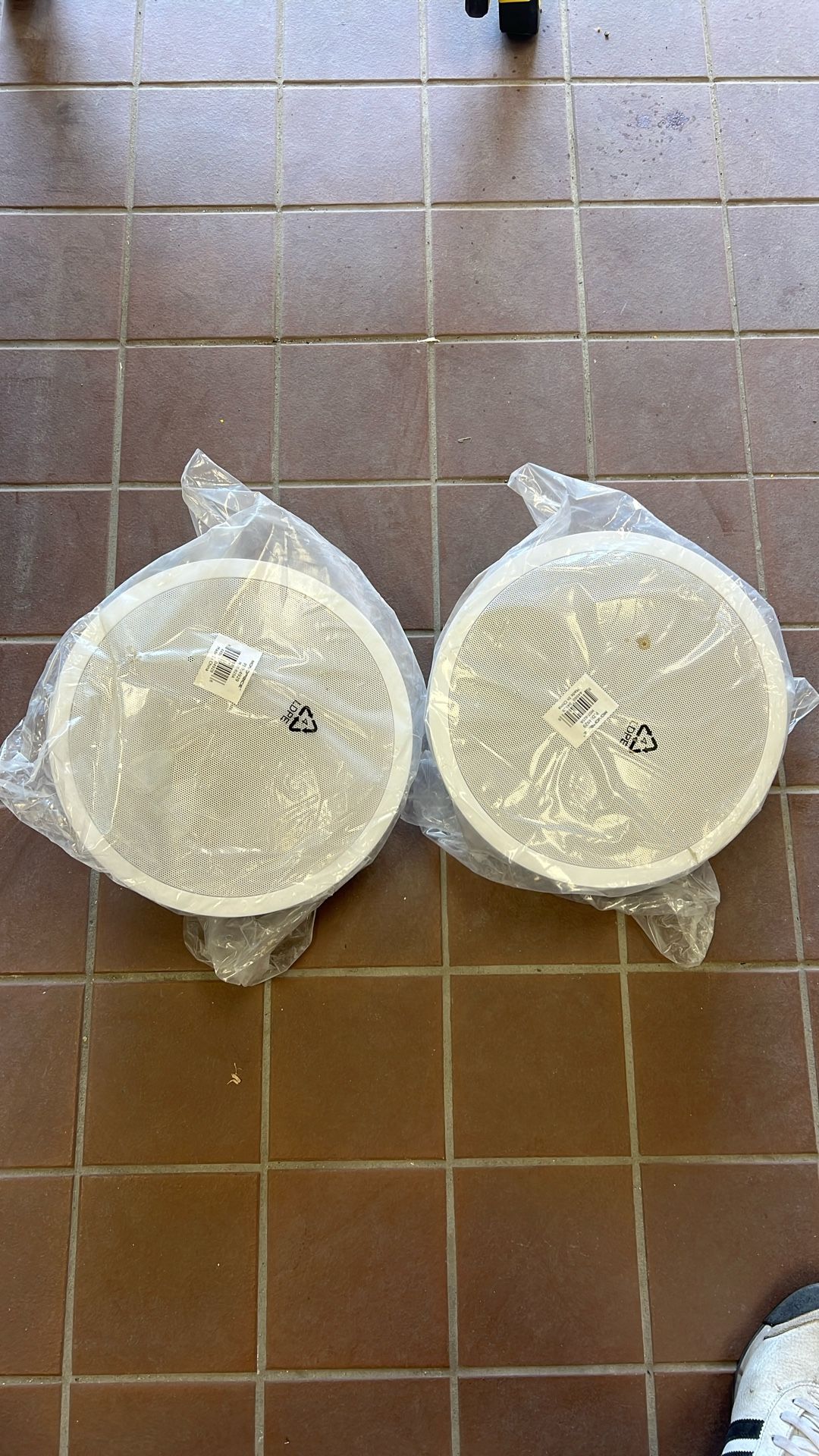 Monoprice In-ceiling Speakers Pair 8in 2-way