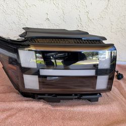 2024 2025 2026 Hyundai Santa Fe Headlight USA White DRL Right Passenger 