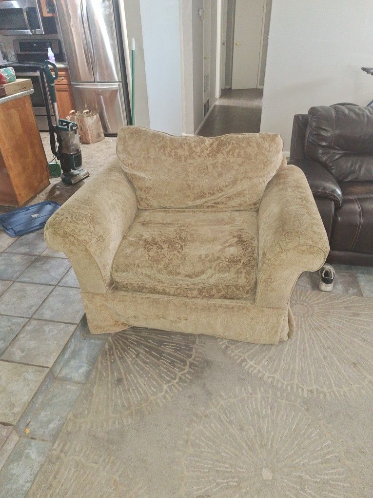 COUCHES