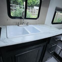 2018 RV Dutchmen Kodiak