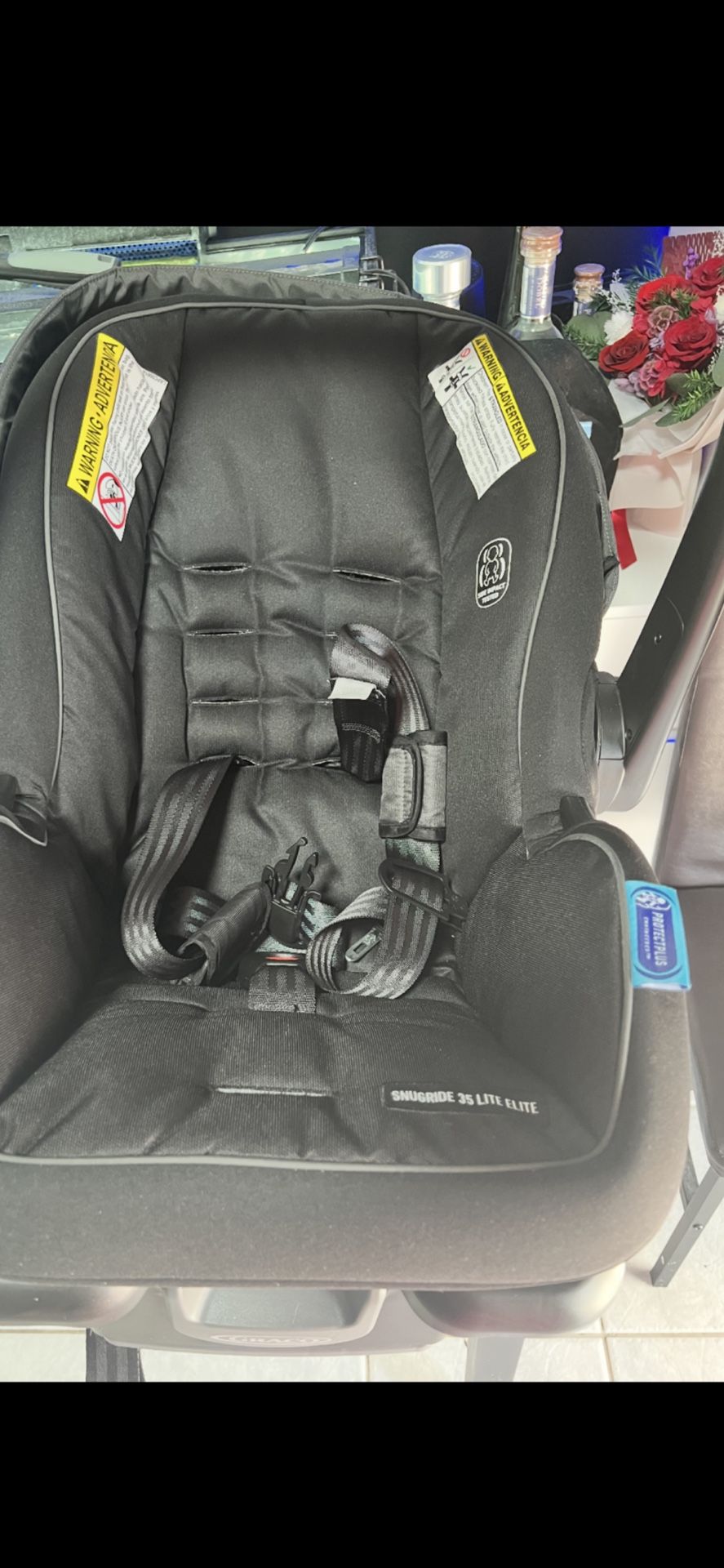Graco Snugride 35 Lite Elite Car seat