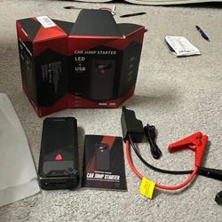 4000A Battery Jump Starter, gas engines up to 10.0L and diesel engines up to 8.0L