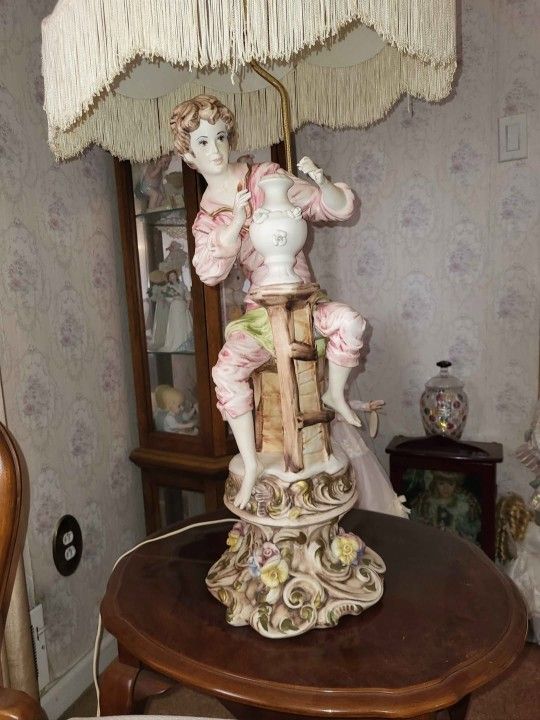 2 Vintage Capodimonte lamps and shades