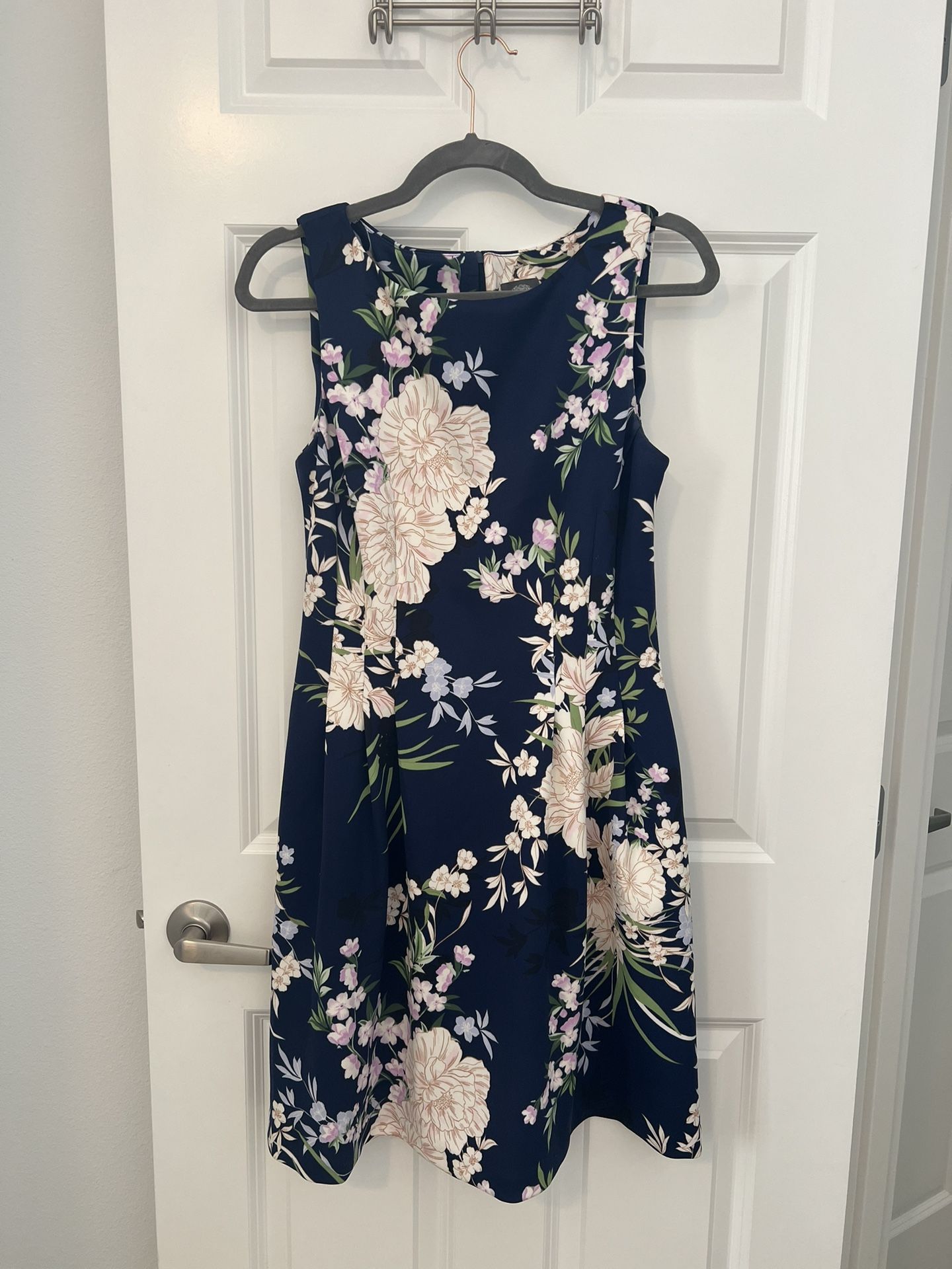 Vince Camuto Dress