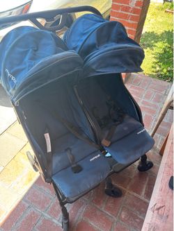 Mom push stroller