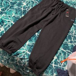 Women’s Levi Sweatpants (size XL)