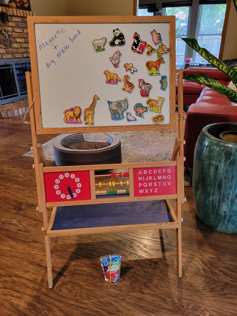 Kids' Art Easel