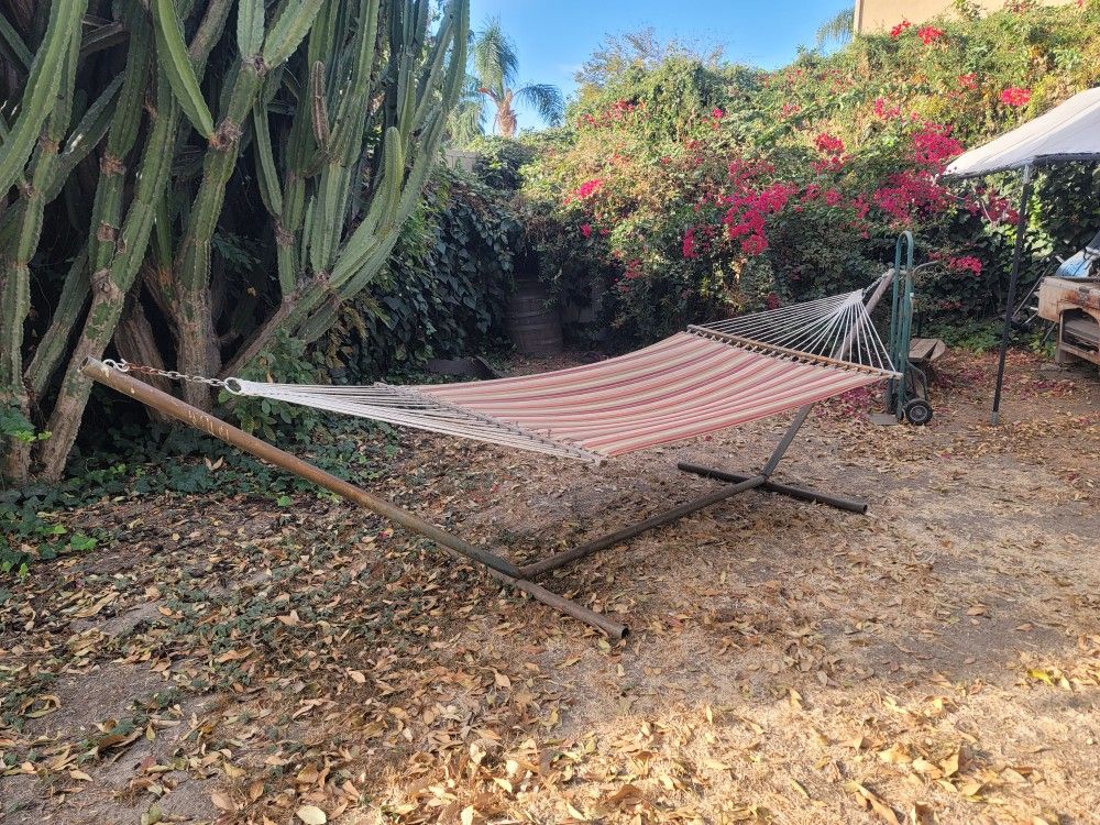 Hammock With Stand