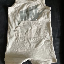 Baby NIKE romper