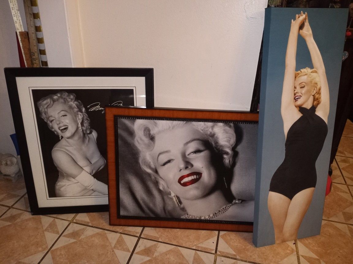 Marilyn Monroe Art Wall Hangings $20 Each Bigger One Is $30