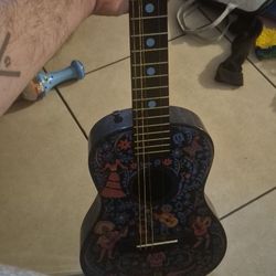 Disney Coco GUITAR 