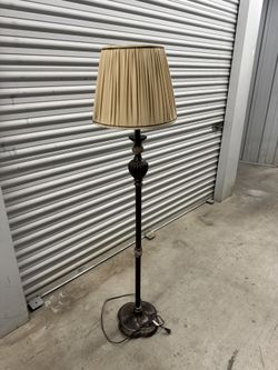 Vintage Floor Lamp with Fabric Shade – Classic Bronze Style