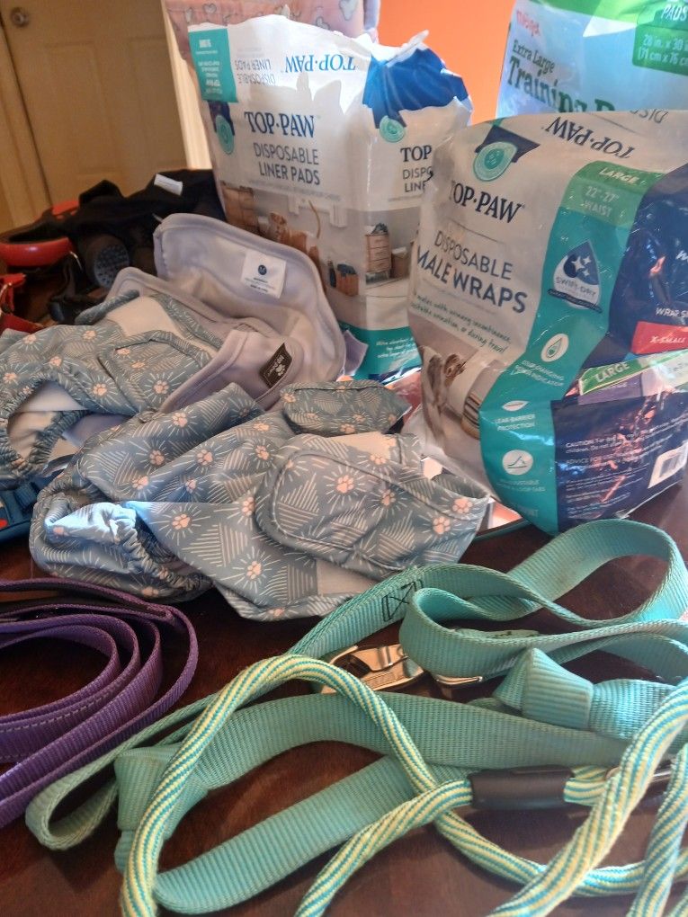 Many Dog Items, ( 17)  New