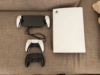 PlayStation 5 Digital Edition + PlayStation Portal