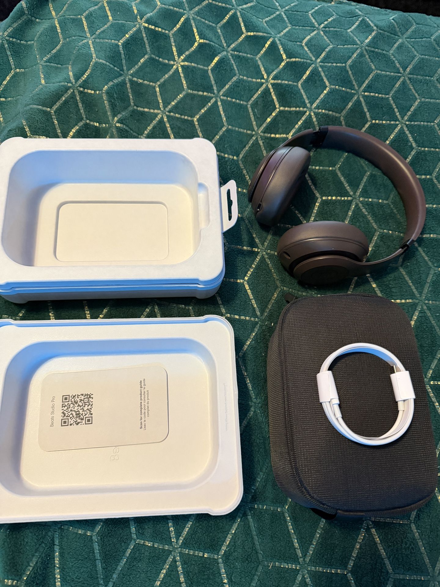 Beats By Dre - Studio Pro (Brown)