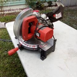 Saw Black&Decker 10"