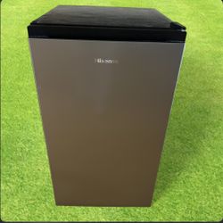 Hisense 4.4 Cu ft Single Door Mini Refrigerator