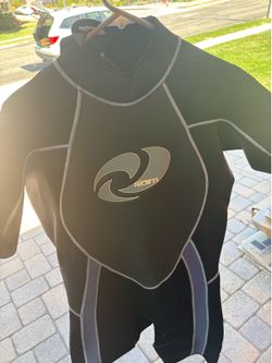 Men’s XL Wet Suit