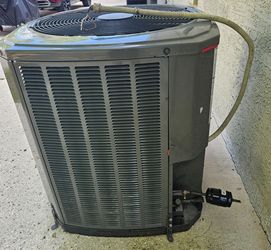 A/C Condenser Trane XR