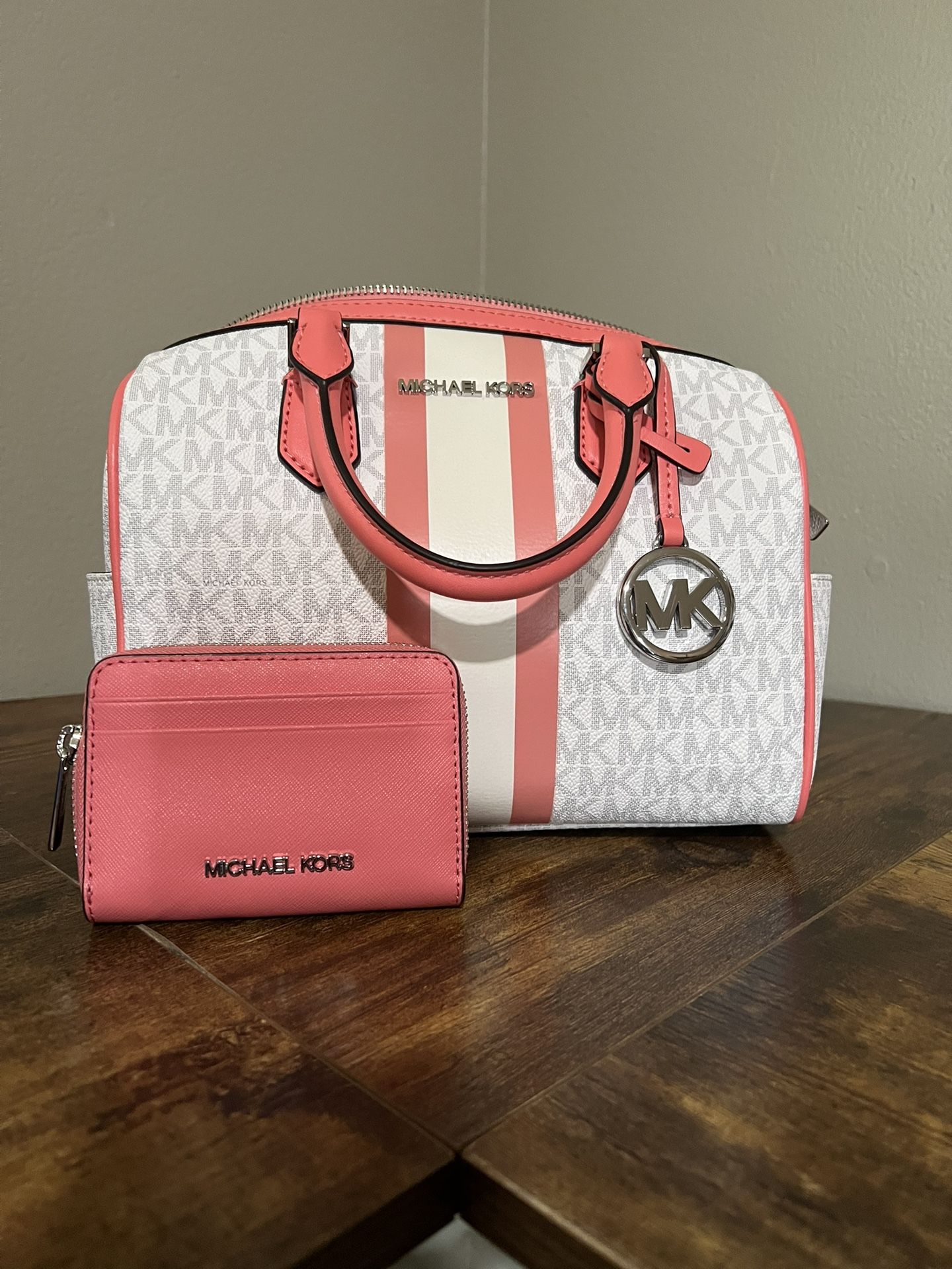 Michael Kors Purse/wallet Combo