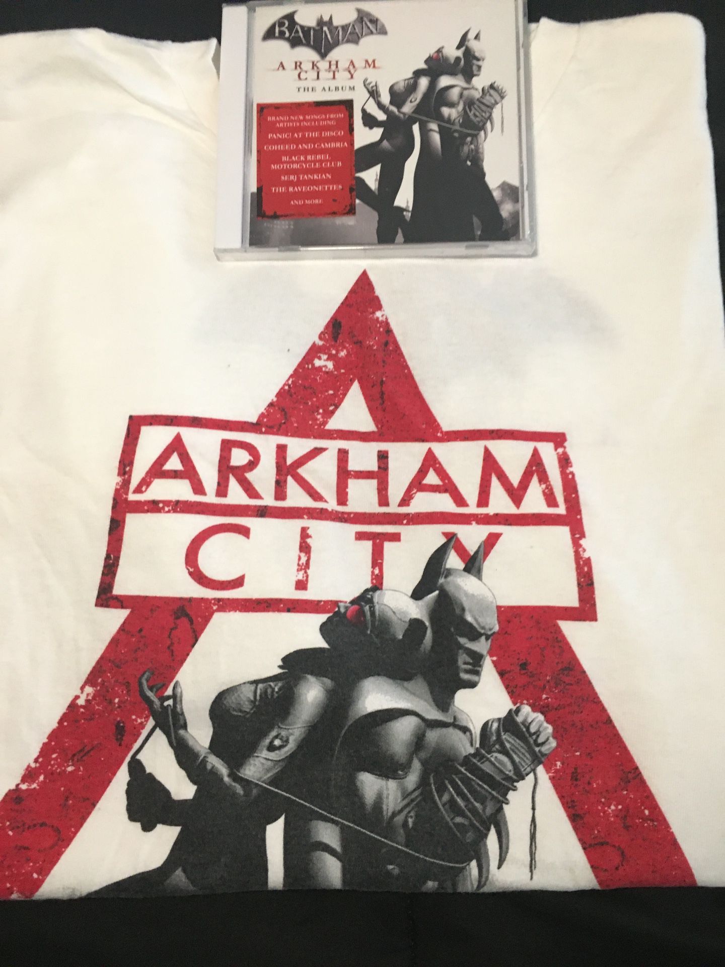 NEW Batman Arkham City Shirt & CD