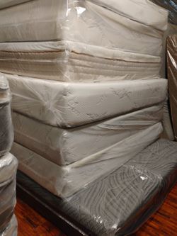 ✨✨✨ $  249 King Size Memory Foam Mattress Only $ 249 ✨✨✨