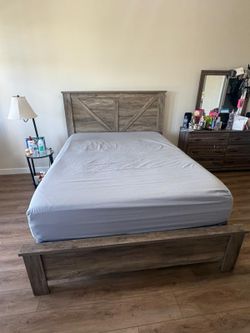 King size bed with mattress