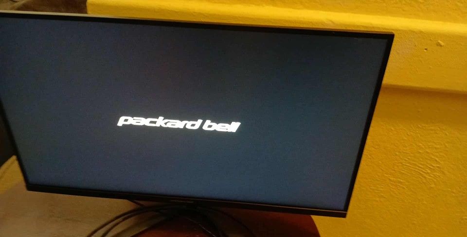 Packard Bell PC Screen 