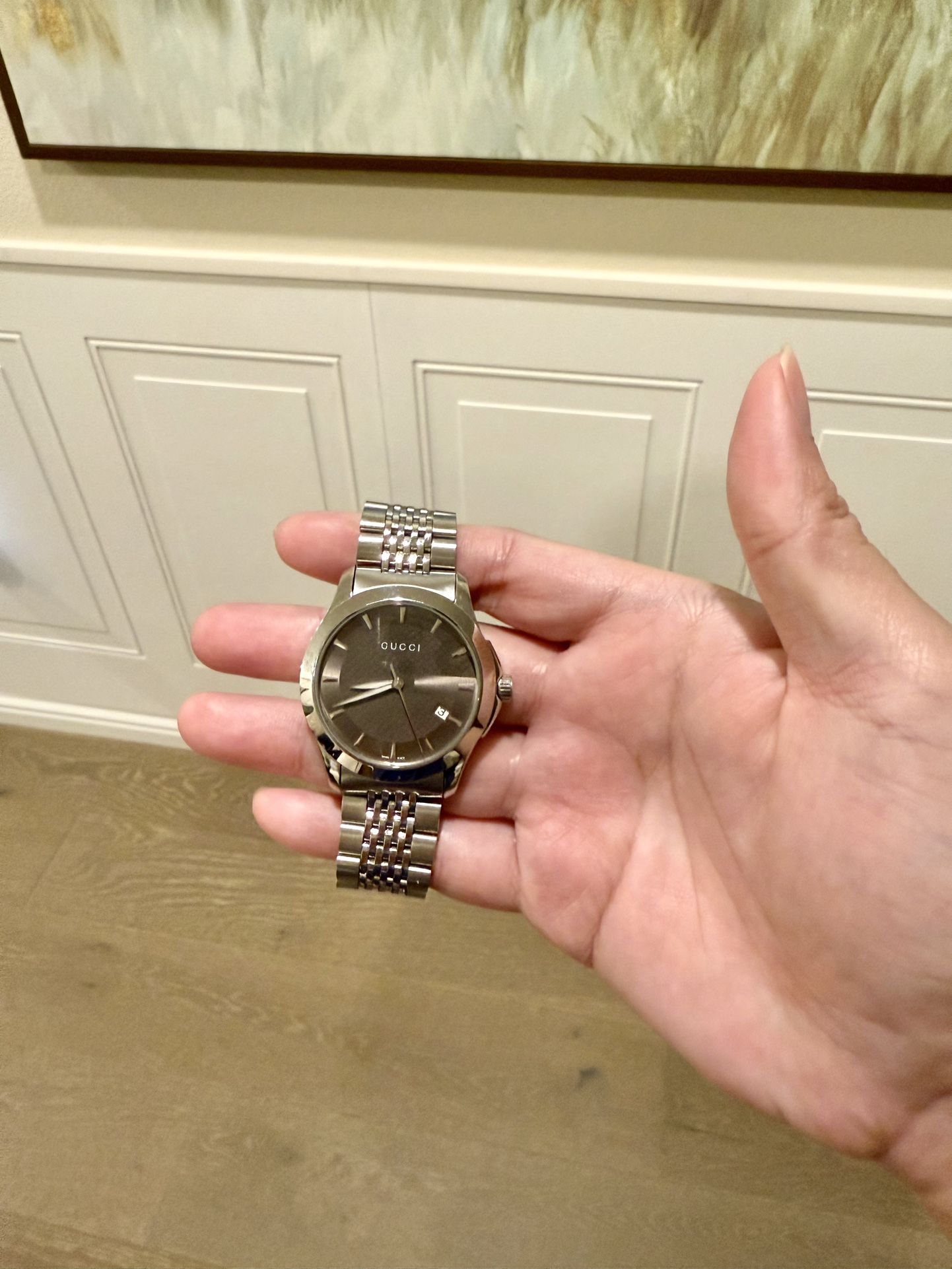 Gucci Men Watch ( Like New) $450