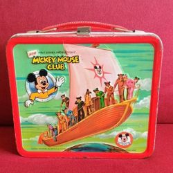 Vintage 1977 Mickey mouse club l Walt Disney unch box. See our other great vintage art antiques jewelry sports fishing lures comic books wrist watches