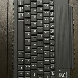 Cover para iPad 11” Pro con Teclado Bluetooth 