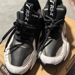Pumas Shoes