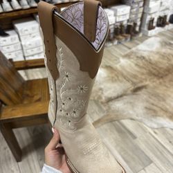 Women Boots