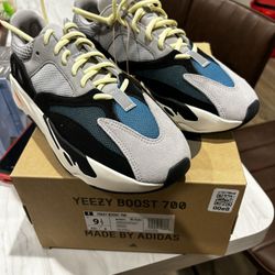 Yeezys 700