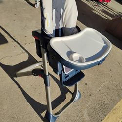 Graco DuoDiner DLX 6-in-1 highchair clean and mint condition