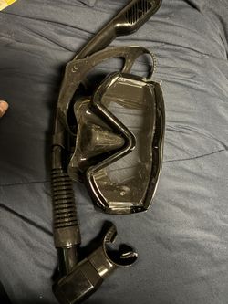 Snorkel with goggles