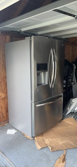 2017 Frigidaire Gallery French Door Refrigerator