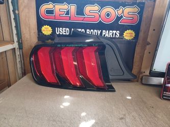 18 21 Ford Mustang LH Tail Light LED OEM.