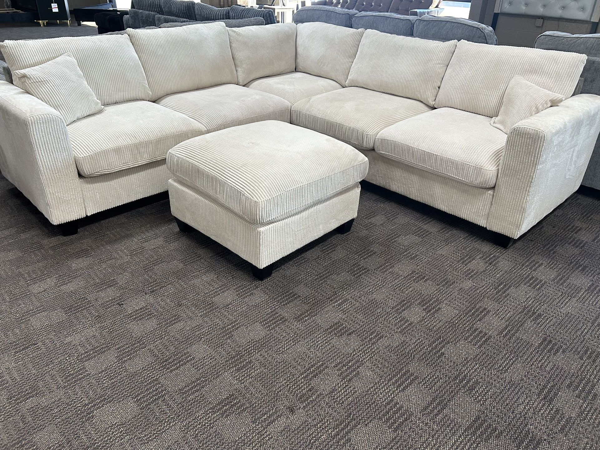 Cream Comfy Sectional Sofa And Ottoman