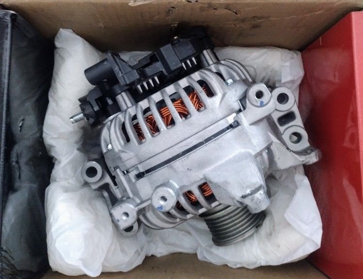 Mercades Benz Alternator