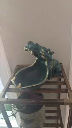 Hippo bowl