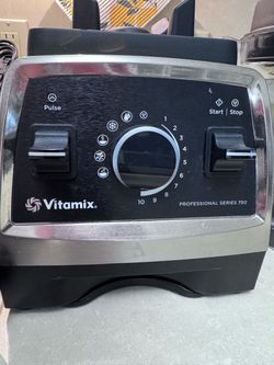 Vitamix Professional Series 750 Blender