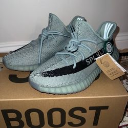 Yeezy Boost 350 V2 Salt 9.5 M US (Mint Condition)