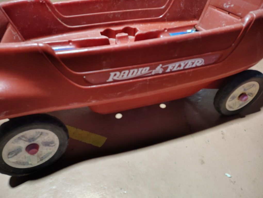Radio Flyer Wagon