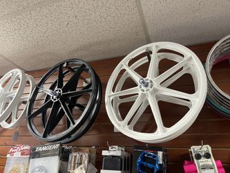 Skyway Bicycle Mags Bmx Cruiser  NEW!!!!  24”