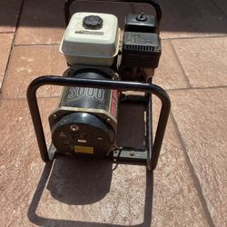 Gasoline 3000W  Honda Generator.  Local Pickup.