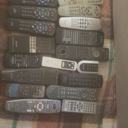 Lot Of 20 Remote Controls Panasonic Sony Dish Network Sharp TV Toshiba Philips DVD Vcr Emerson Lasko